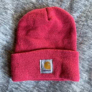 Super cute carhartt beanie